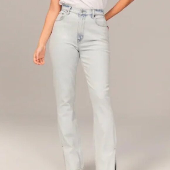 Abercrombie - Curve Love - Ultra High Rise 90s Slim Straight Jean - 31 - Picture 2 of 5